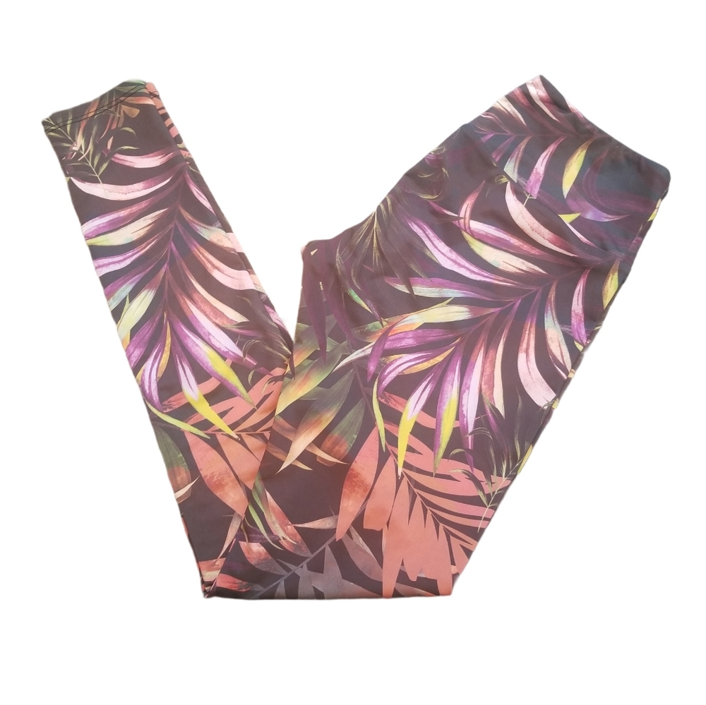 Onzie women's tropical leaf print leggings black